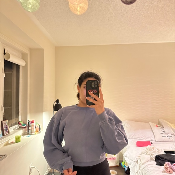 H&M cropped sweatshirt - Picture 2 of 4